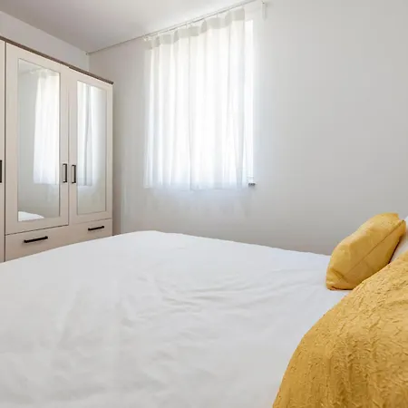 Sidro Apartment